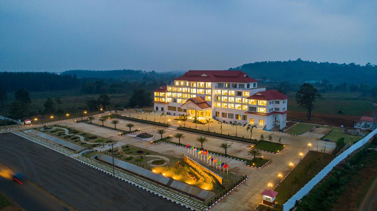 Paksong Danngarm Hotel Exteriör bild